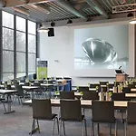 Atlantic Universum Szálloda 4*